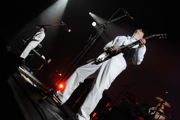 Weezer at the Frank Erwin Center