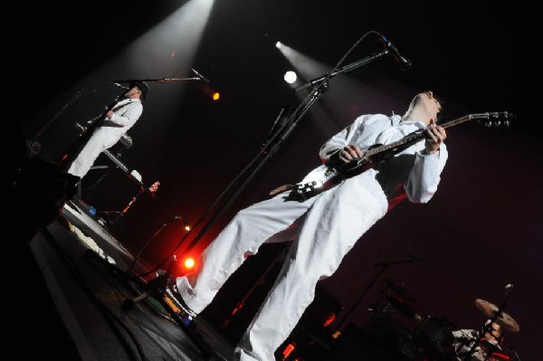 Weezer at the Frank Erwin Center