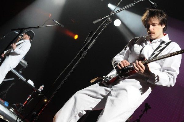 Weezer at the Frank Erwin Center