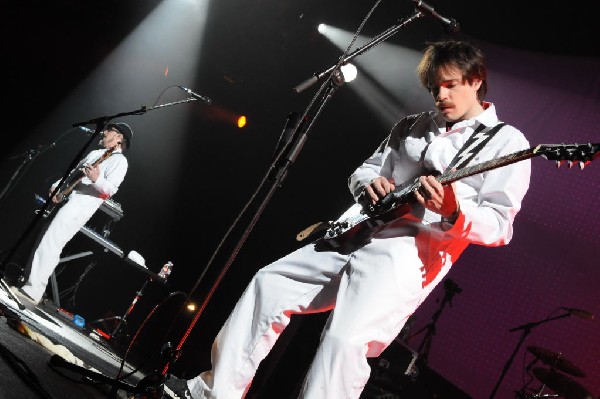 Weezer at the Frank Erwin Center