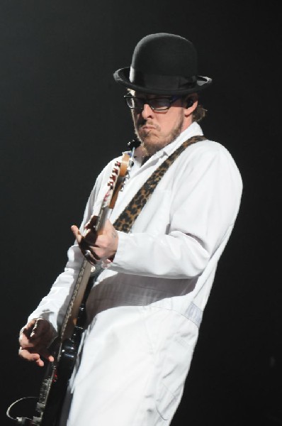 Weezer at the Frank Erwin Center