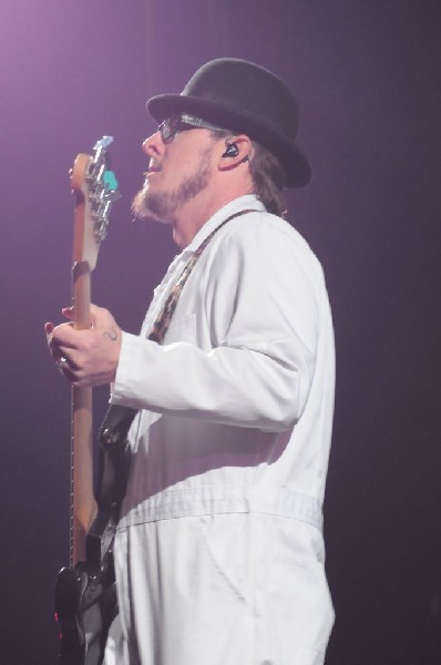 Weezer at the Frank Erwin Center