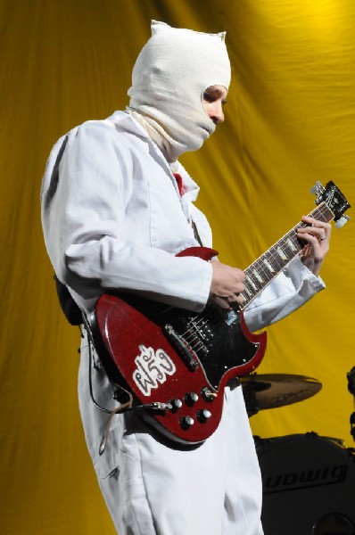 Weezer at the Frank Erwin Center