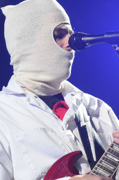 Weezer at the Frank Erwin Center