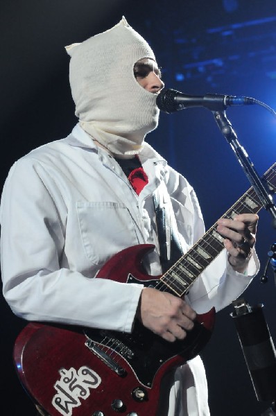 Weezer at the Frank Erwin Center