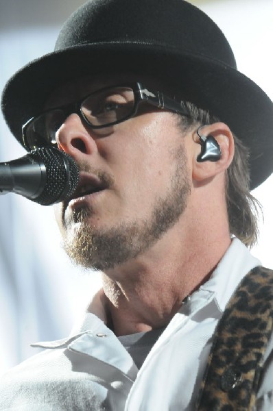 Weezer at the Frank Erwin Center