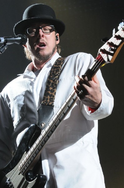 Weezer at the Frank Erwin Center