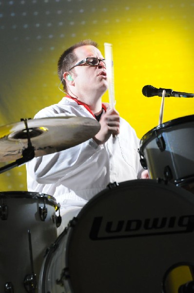 Weezer at the Frank Erwin Center