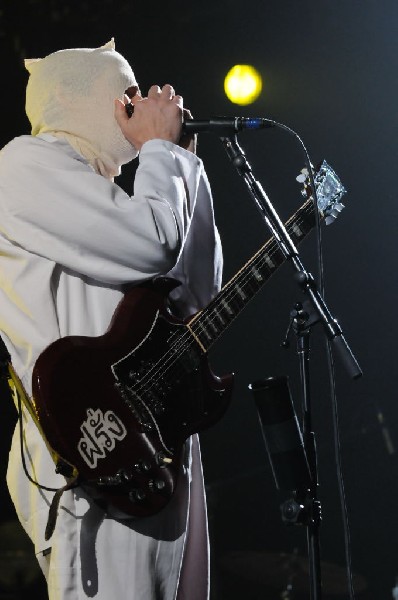 Weezer at the Frank Erwin Center