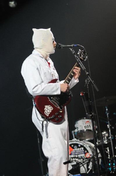 Weezer at the Frank Erwin Center