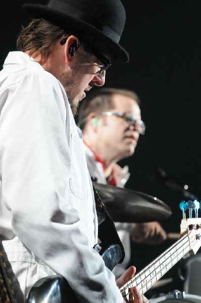 Weezer at the Frank Erwin Center, Austin, Texas