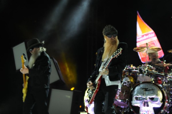 ZZ Top at The Backyard, Austin Texas (Bee Caves) 04/25/10