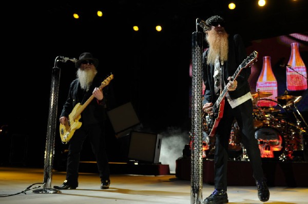 ZZ Top at The Backyard, Austin Texas (Bee Caves) 04/25/10