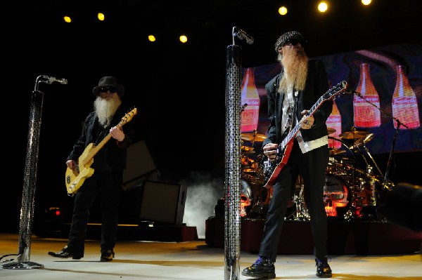 ZZ Top at The Backyard, Austin Texas (Bee Caves) 04/25/10