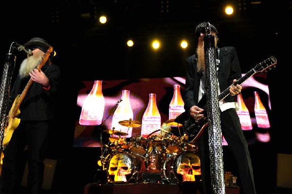 ZZ Top at The Backyard, Austin Texas (Bee Caves) 04/25/10