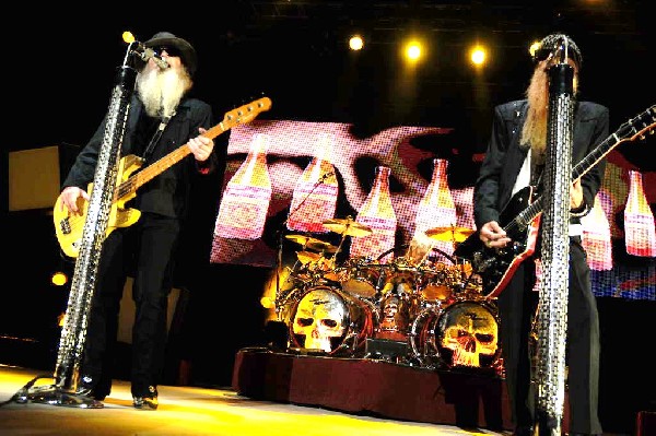ZZ Top at The Backyard, Austin Texas (Bee Caves) 04/25/10