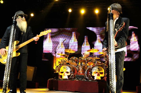 ZZ Top at The Backyard, Austin Texas (Bee Caves) 04/25/10