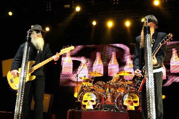 ZZ Top at The Backyard, Austin Texas (Bee Caves) 04/25/10