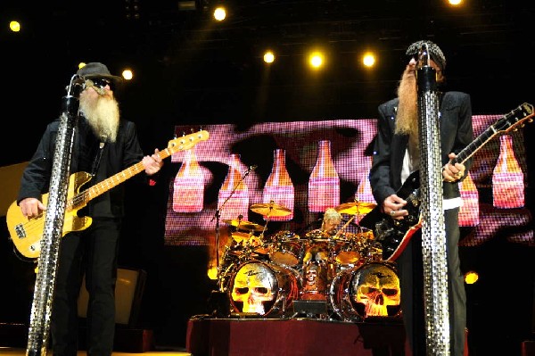 ZZ Top at The Backyard, Austin Texas (Bee Caves) 04/25/10