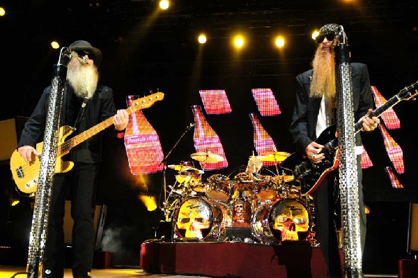 ZZ Top at The Backyard, Austin Texas (Bee Caves) 04/25/10