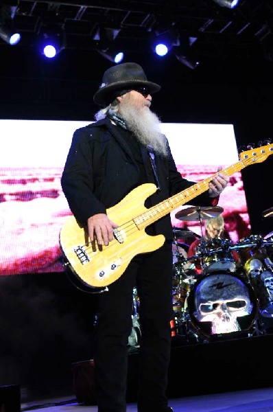 ZZ Top at The Backyard, Austin Texas (Bee Caves) 04/25/10
