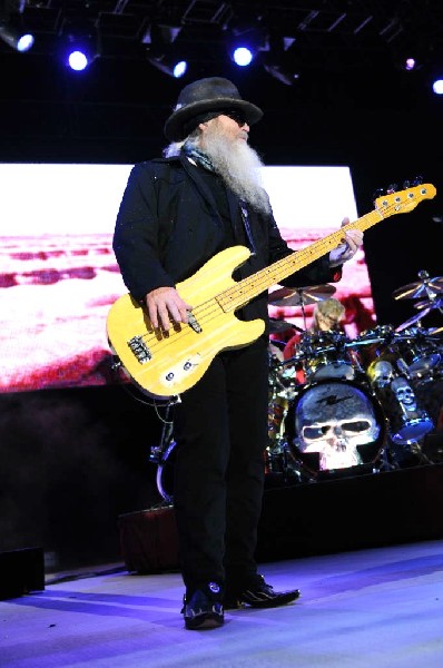 ZZ Top at The Backyard, Austin Texas (Bee Caves) 04/25/10