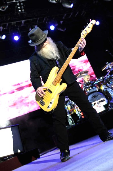 ZZ Top at The Backyard, Austin Texas (Bee Caves) 04/25/10