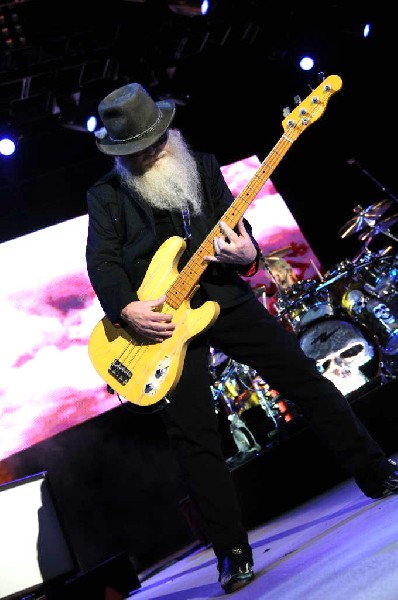 ZZ Top at The Backyard, Austin Texas (Bee Caves) 04/25/10