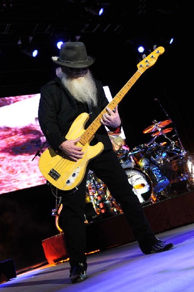 ZZ Top at The Backyard, Austin Texas (Bee Caves) 04/25/10