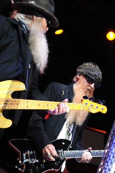 ZZ Top at The Backyard, Austin Texas (Bee Caves) 04/25/10