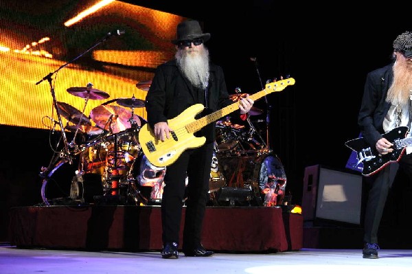 ZZ Top at The Backyard, Austin Texas (Bee Caves) 04/25/10