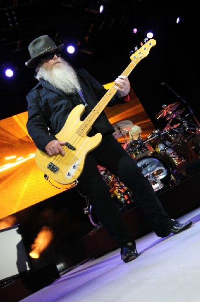 ZZ Top at The Backyard, Austin Texas (Bee Caves) 04/25/10