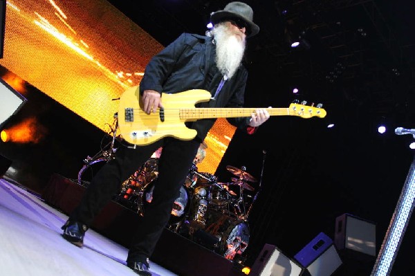 ZZ Top at The Backyard, Austin Texas (Bee Caves) 04/25/10