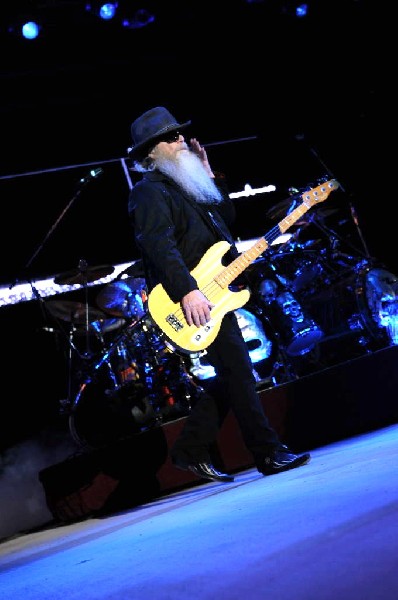 ZZ Top at The Backyard, Austin Texas (Bee Caves) 04/25/10