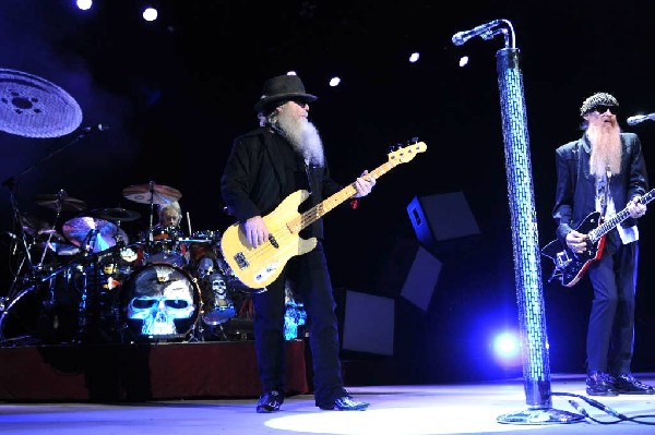 ZZ Top at The Backyard, Austin Texas (Bee Caves) 04/25/10