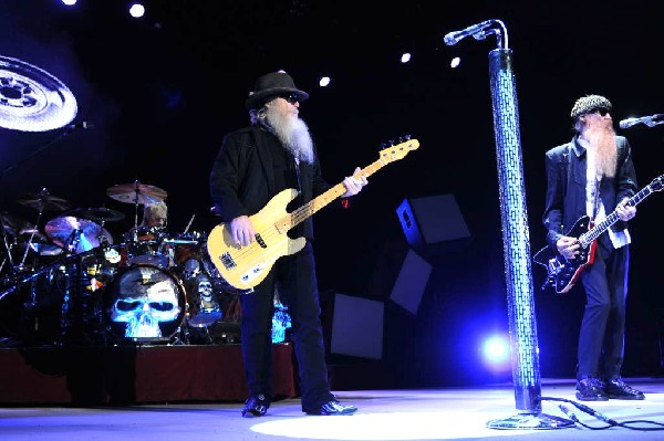 ZZ Top at The Backyard, Austin Texas (Bee Caves) 04/25/10