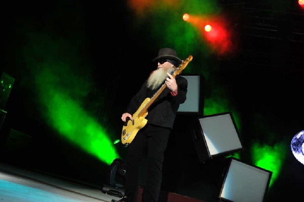 ZZ Top at The Backyard, Austin Texas (Bee Caves) 04/25/10