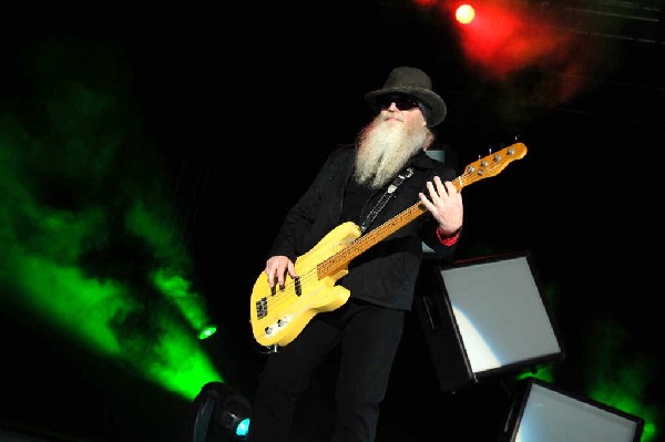 ZZ Top at The Backyard, Austin Texas (Bee Caves) 04/25/10