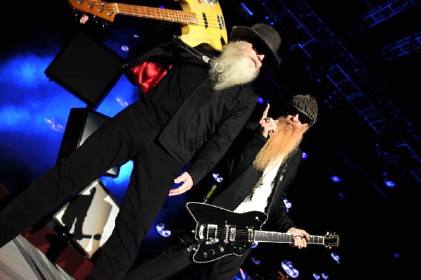 ZZ Top at The Backyard, Austin Texas (Bee Caves) 04/25/10