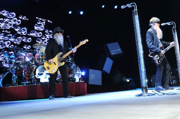 ZZ Top at The Backyard, Austin Texas (Bee Caves) 04/25/10