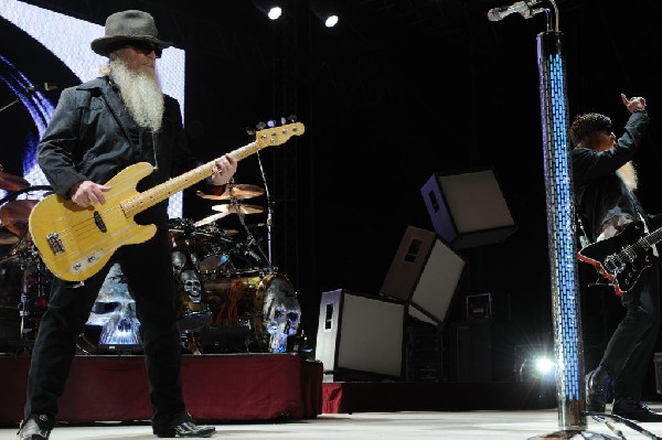 ZZ Top at The Backyard, Austin Texas (Bee Caves) 04/25/10