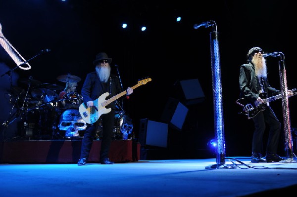 ZZ Top at The Backyard, Austin Texas (Bee Caves) 04/25/10