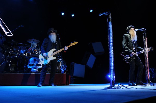 ZZ Top at The Backyard, Austin Texas (Bee Caves) 04/25/10