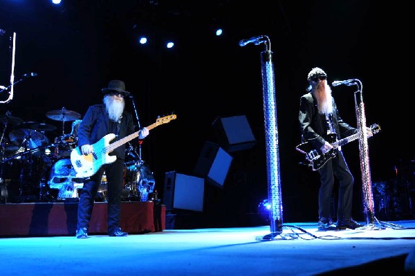 ZZ Top at The Backyard, Austin Texas (Bee Caves) 04/25/10