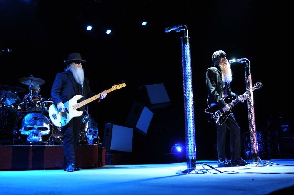 ZZ Top at The Backyard, Austin Texas (Bee Caves) 04/25/10