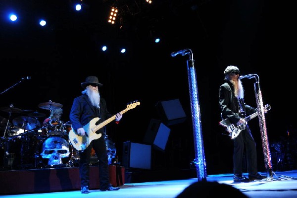 ZZ Top at The Backyard, Austin Texas (Bee Caves) 04/25/10