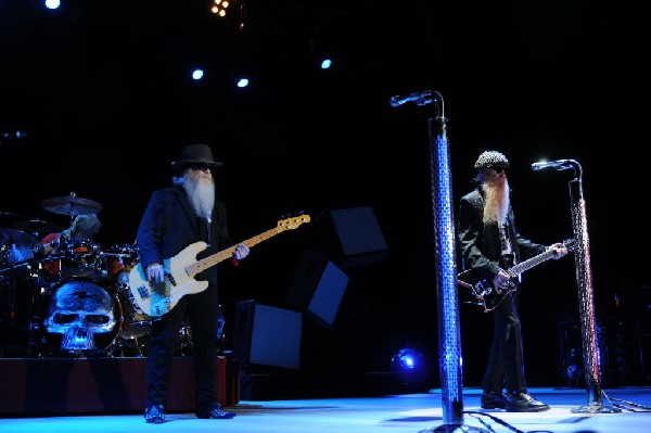 ZZ Top at The Backyard, Austin Texas (Bee Caves) 04/25/10