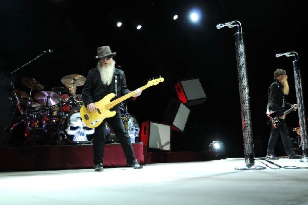 ZZ Top at The Backyard, Austin Texas (Bee Caves) 04/25/10