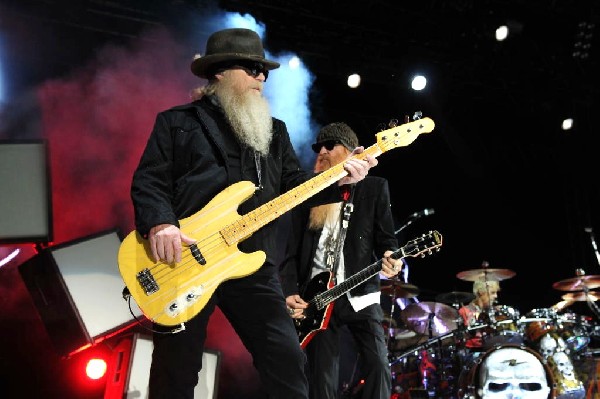 ZZ Top at The Backyard, Austin Texas (Bee Caves) 04/25/10