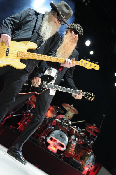 ZZ Top at The Backyard, Austin Texas (Bee Caves) 04/25/10